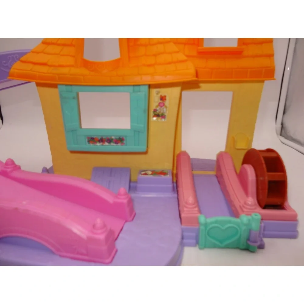 Fisher Price Little People Belle's Klip Klop Cottage Disney‎ Princess Belle